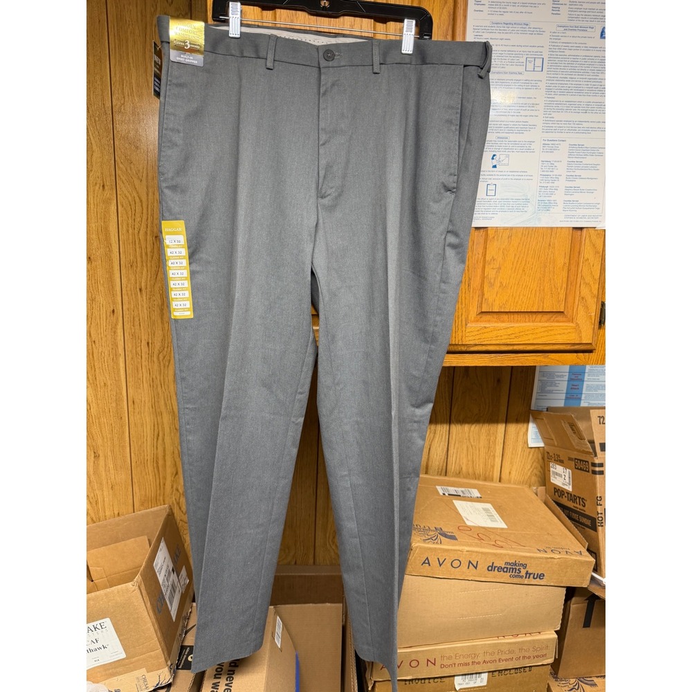 Haggar Mens Iron Free Premium Khaki Classic Fit Pants Gray 42x32 HC01000